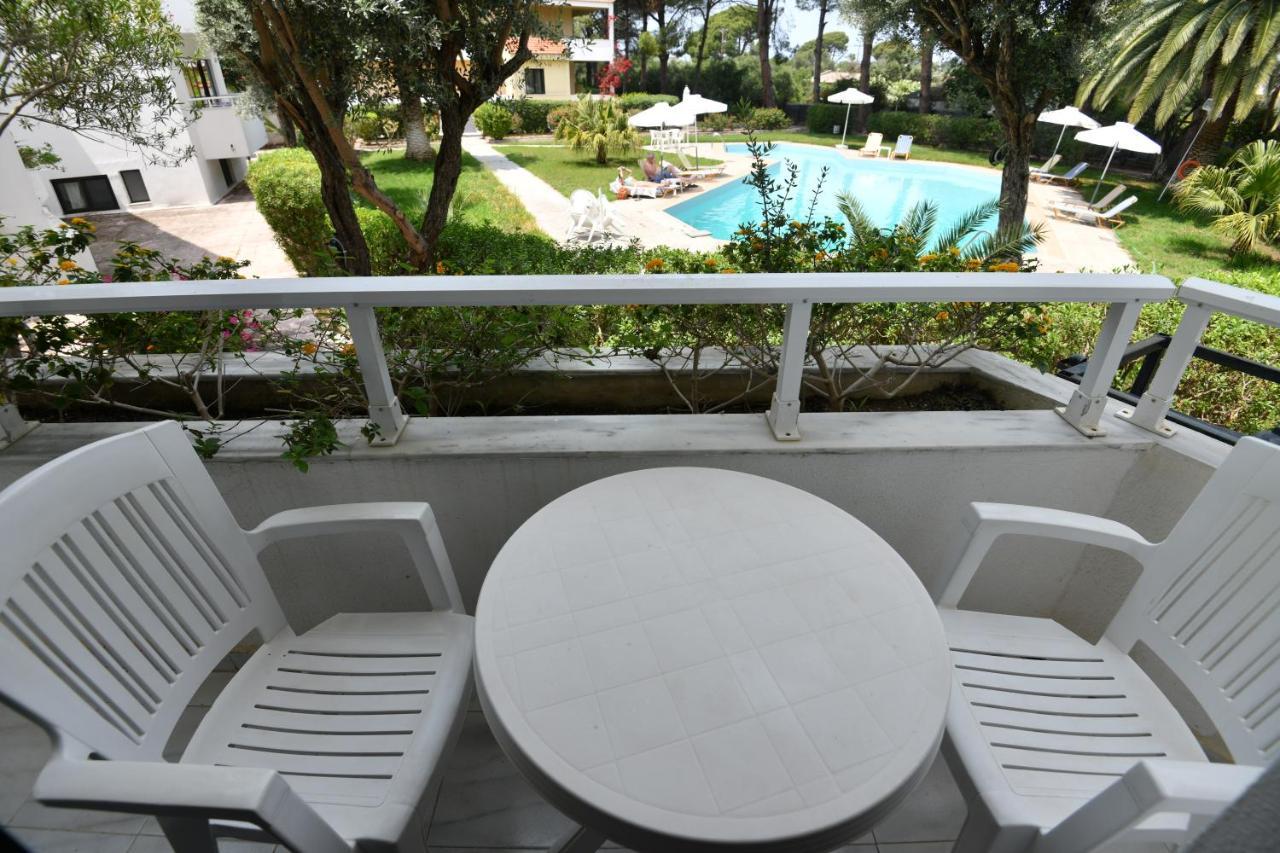 Niki Hotel Apartments Ялисос Екстериор снимка