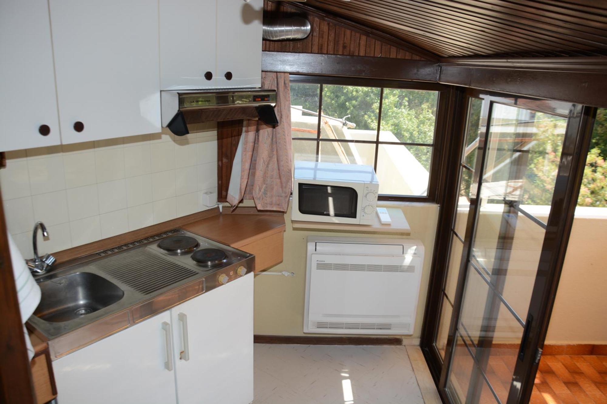 Niki Hotel Apartments Ялисос Стая снимка
