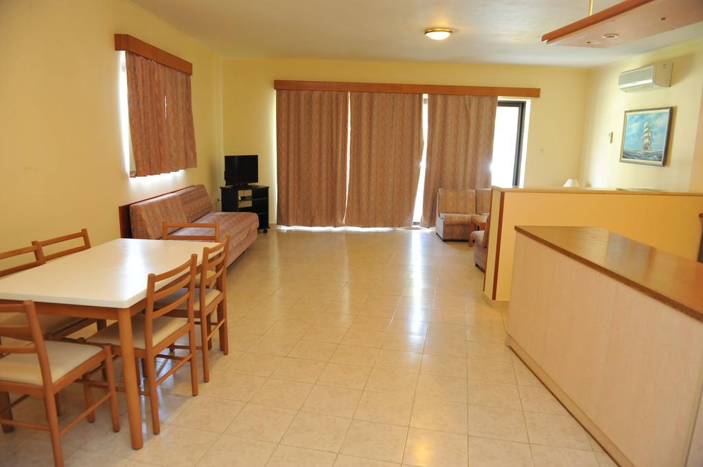 Niki Hotel Apartments Ялисос Екстериор снимка